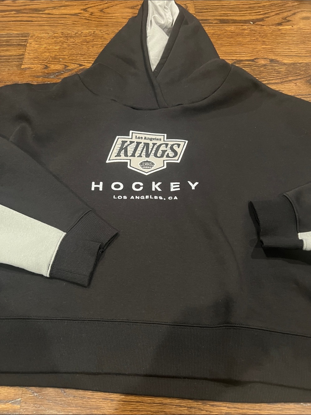 Fanatics Los Angeles Kings Black Pullover Hoodie with Gray Sleeve Panels